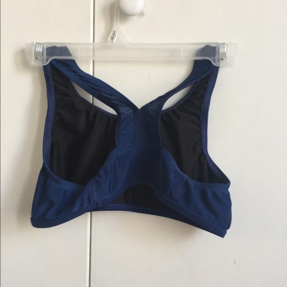 sport bikini swim top - Picture 2 of 3